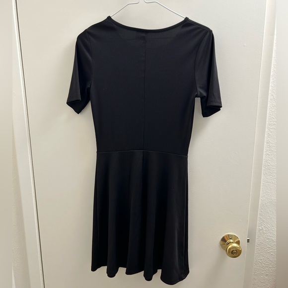 Black short sleeve dress - Picture 3 of 5